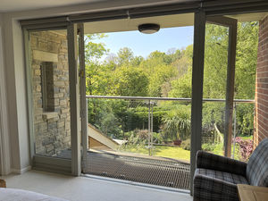 Photo 9- click for photo gallery